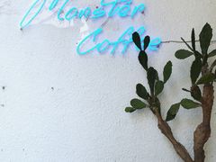 -怪兽咖啡 Monster Cafe