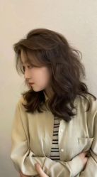 -十六番发型师事务所