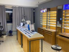 -优医视平价眼镜蔡司依视路折扣工厂店(德胜门店)