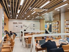 -浦东新区花木街道图书馆