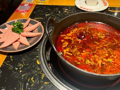 -憨孃孃·重庆老火锅(红山黑金店)