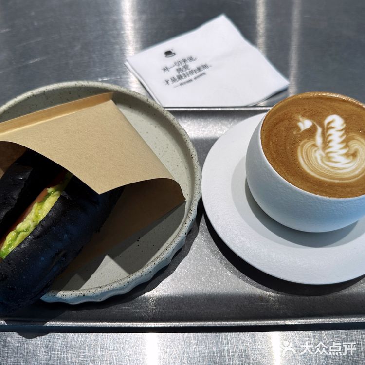 周末探店｜魔都梧桐区寻找咖啡店的舒心角落