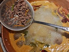 -洱火云南酸菜牛肉火锅(石景山当代商城店)