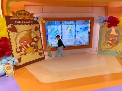 -嗨贝天地亲子乐园 · 生日派对·VR对战(万象城店)