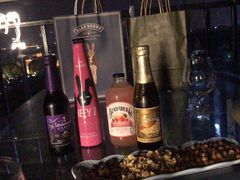 -顽啤熊·酒客酒馆(苏城夜景必选店)