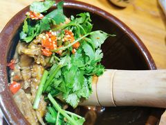 -老滇山寨•云南特色菜•地方菜•民族风情歌舞表演(金碧店)