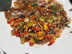 -阿瓦山寨·湘菜现炒·剁椒鱼头王(咸阳总店)