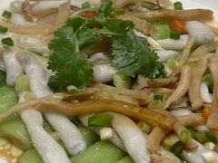 -龙悦湾酒家·八阵鱼生·渔人码头店