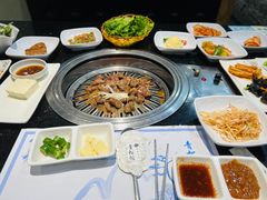 -青松馆韩国料理(香港中路佳世客店)