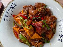 臭豆腐烧猪蹄-小杨酒家(华苑小区店)