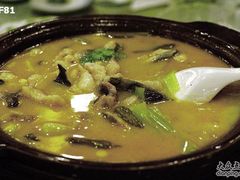 酸汤鱼锅-楚畹园