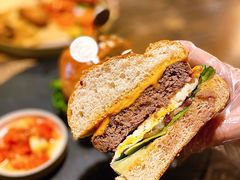 -HIGH FIVE哈福手工汉堡(桂林路店)