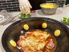 -小火炕铁锅炖鱼