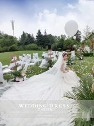 -艾米丽婚纱礼服