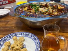 -乡土特色.冷锅鱼.牦牛肉汤锅