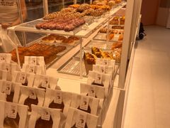 -好利来(上海长宁龙之梦店)