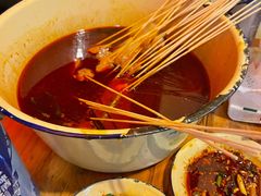 -拈签一笑黄牛肉辣卤串串