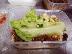 牛腩煲仔饭-正果云吞&农家菜(富力店)