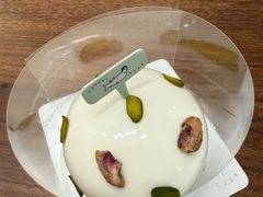 -潮一不贰·法式甜品·生日蛋糕·西式简餐(外滩店)