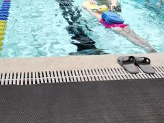 -七彩阳光游泳俱乐部(江北远洲店)