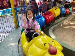 -顺德大良半月城游乐场