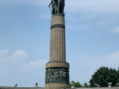 -人民防洪胜利纪念塔