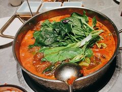 -野山舂·贵州现舂酸汤牛肉(民生路店)