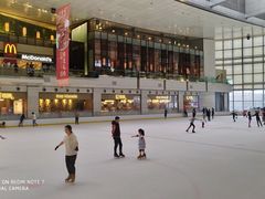 -冰纷万象滑冰场(深圳万象城店)