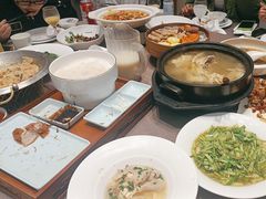-香山湖家家宴(中山陵店)