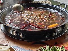 -黄潇洒老火锅(九眼桥宏济巷店)