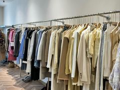 -眷顾自助服装工作室(中南金石国际广场A座店)