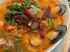 -Chom Cafe and Restaurant