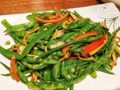 五彩花菇荷兰豆-云海肴·汽锅鸡·云南菜(苏州中心店)