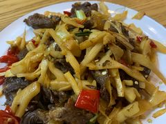 -牛八宝桂林米粉(八里庄店)