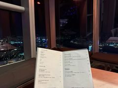 -OZONE 顶楼酒吧(香港丽思卡尔顿酒店)