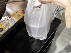 -淮城老友海鲜大咖龙虾烤吧(淮安店)