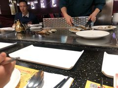 -利昂法式铁板主题餐厅(新奥购物中心店)