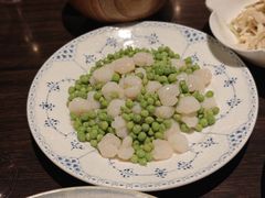 河虾仁炒小豌豆-庐灶江南·江南菜·四合院Bistro(东直门·华侨夜泊君亭店)