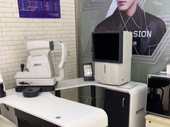 -诺柯视眼镜-蔡司依视路官方工厂店(淞南一店)