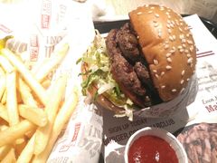-The Habit Burger Grill 哈比特汉堡(复兴soho店)