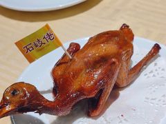招牌烤乳鸽-石岐佬中山菜馆(张溪店)