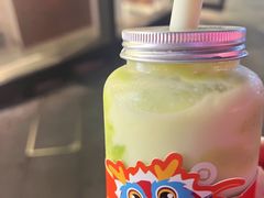 牛油果大战椰子-果呀呀(国金街店)