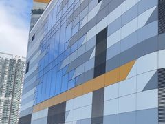 -东荟城名店仓
