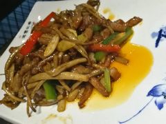茶树菇炒牛柳-渔傅·蓝海岸霞浦海鲜(正祥店)
