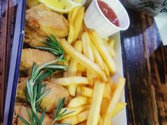 美式风味炸鸡翅配薯条-MIKAKU(万达广场上海宝山店)