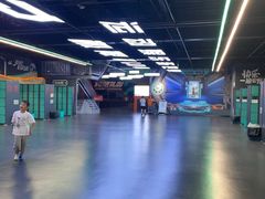-极限PLAY运动娱乐新世界·团建派对潮玩休闲馆·室内蹦极高空游乐园