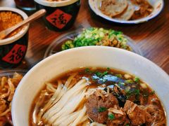 -矮子粉店1985·长沙米粉(湘春路店)