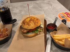 -必胜客(东大桥店)