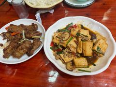 -芦茨金富饭庄·25年老字号·专做稻草鸡