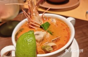 Lemongrass Tom Yum Seafood Soup